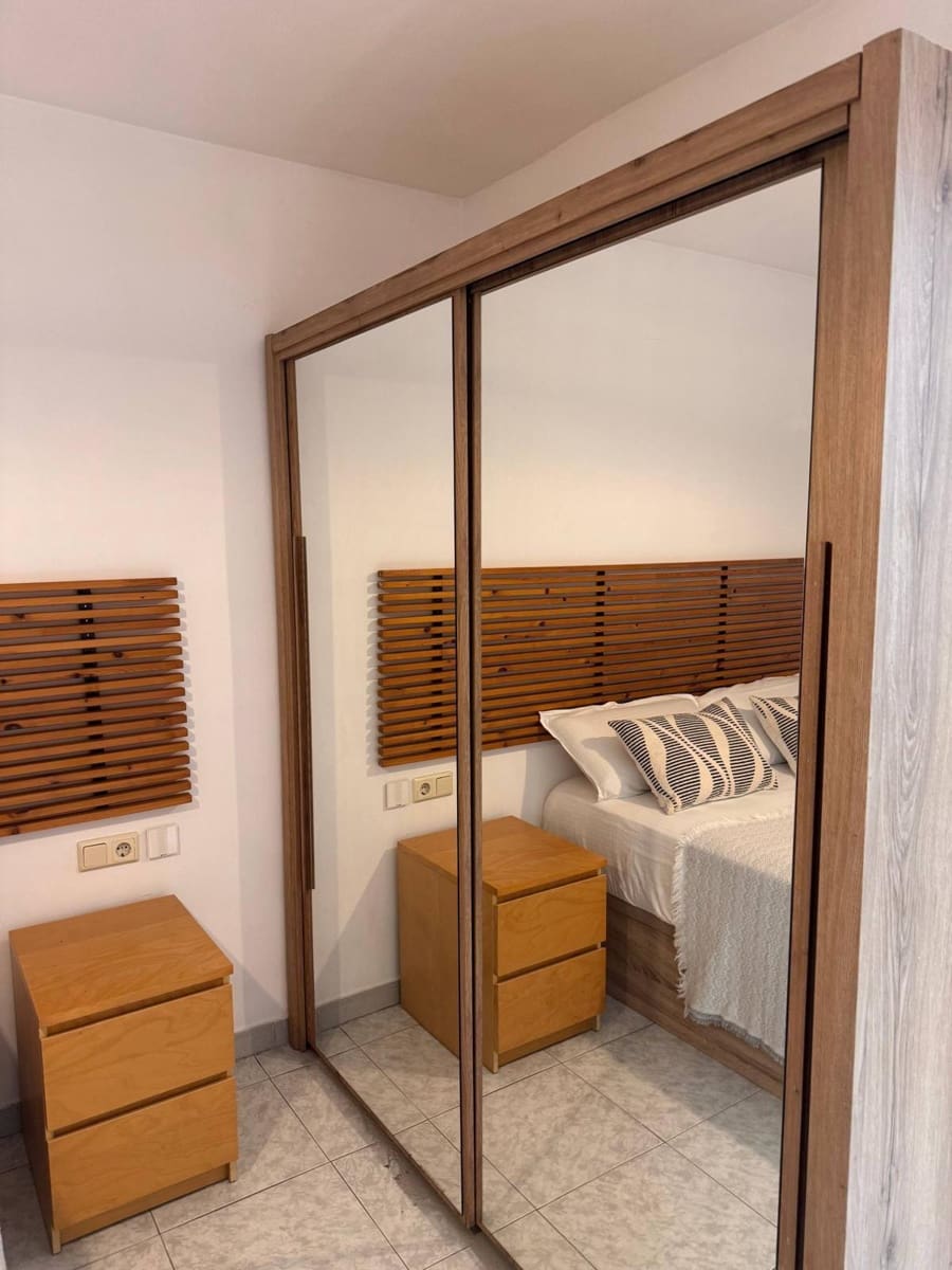2 bedroom Flat for rent in Sitges - € 1,400 (Ref: 9846196)