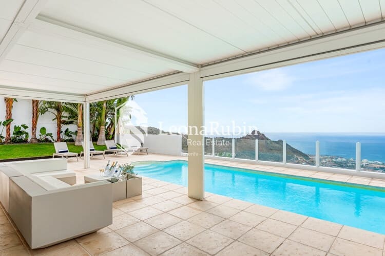 4 soverom Villa til salgs i Roque del Conde med svømmebasseng - € 2 395 000 (Ref: 6791599)