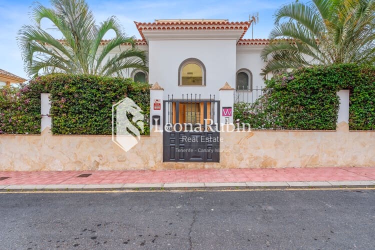 4 soverom Villa til salgs i Roque del Conde med svømmebasseng - € 2 395 000 (Ref: 6791599)