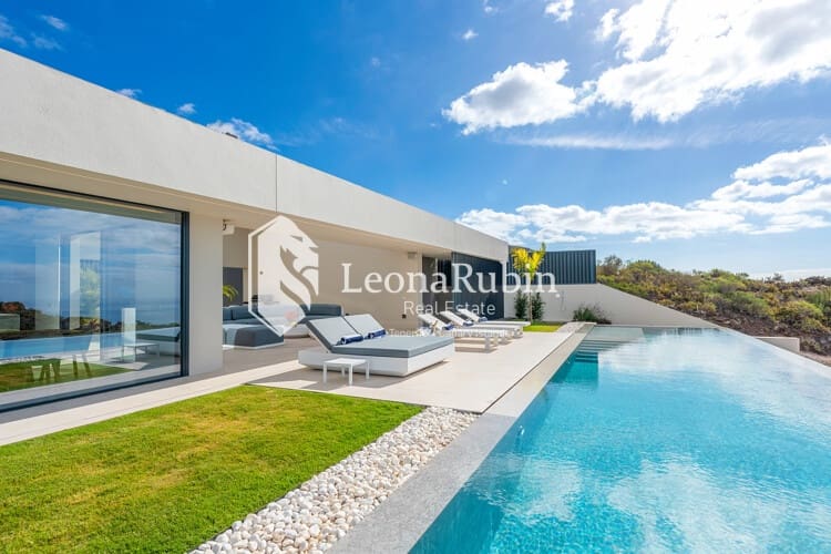 4 quarto Moradia para venda em Roque del Conde com piscina garagem - 3 390 000 € (Ref: 8416694)