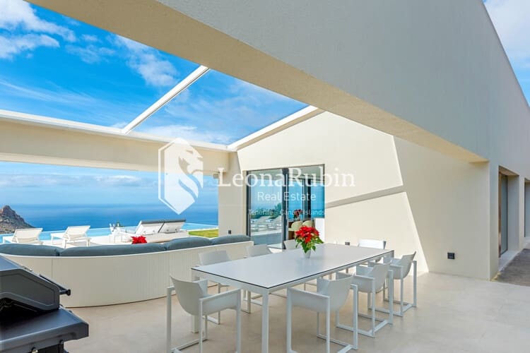 4 quarto Moradia para venda em Roque del Conde com piscina garagem - 3 390 000 € (Ref: 8416694)