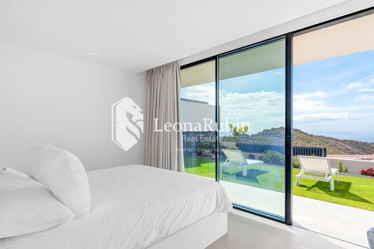 4 quarto Moradia para venda em Roque del Conde com piscina garagem - 3 390 000 € (Ref: 8416694)