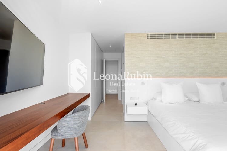 4 quarto Moradia para venda em Roque del Conde com piscina garagem - 3 390 000 € (Ref: 8416694)