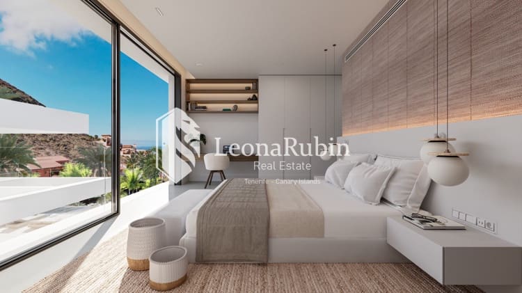 4 soveværelse Villa til salg i Los Cristianos med swimmingpool - € 2.890.000 (Ref: 8774428)