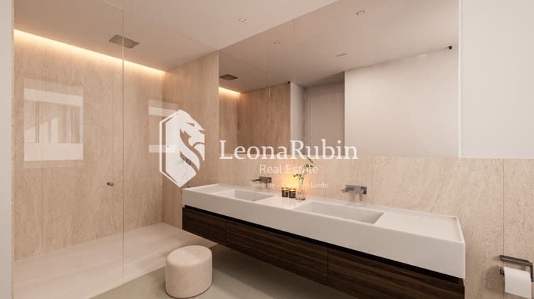 4 soveværelse Villa til salg i Los Cristianos med swimmingpool - € 2.890.000 (Ref: 8774428)