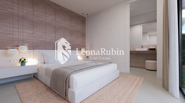 4 soveværelse Villa til salg i Los Cristianos med swimmingpool - € 2.890.000 (Ref: 8774428)