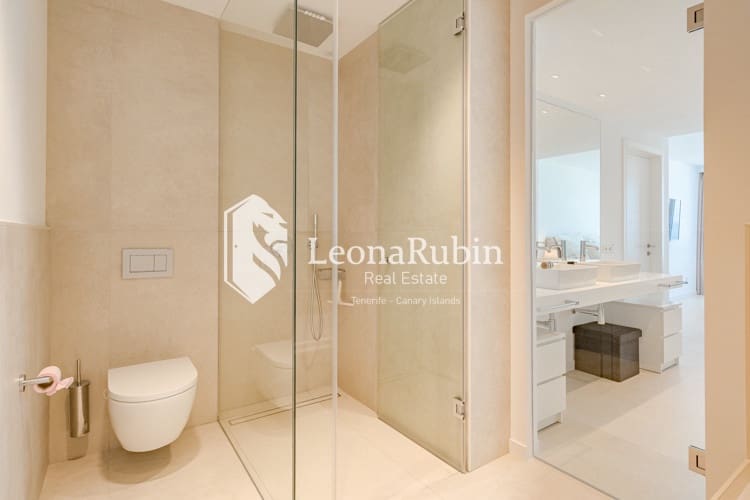 2 soveværelse Lejlighed til salg i Los Gigantes med swimmingpool garage - € 895.000 (Ref: 8973431)