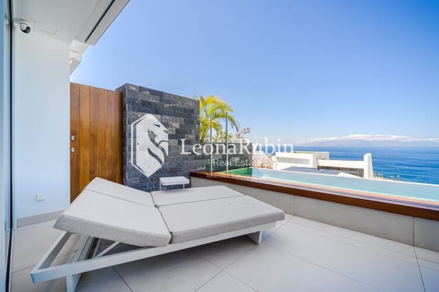 2 slaapkamer Flat te koop in Los Gigantes, Santiago del Teide met zwembad garage - € 895.000 (Ref: 8973431)