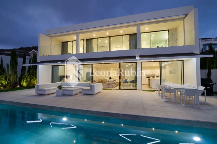 4 soveværelse Villa til salg i Roque del Conde med swimmingpool garage - € 2.995.000 (Ref: 9084405)