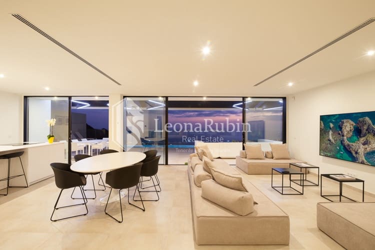 4 soveværelse Villa til salg i Roque del Conde med swimmingpool garage - € 2.995.000 (Ref: 9084405)