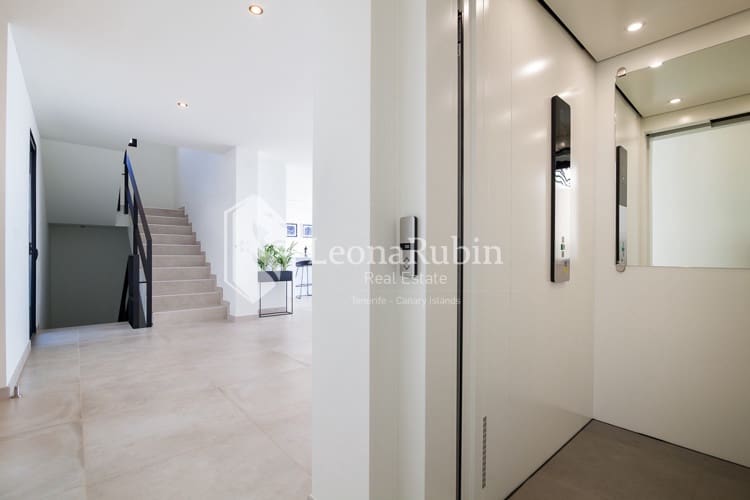 4 soveværelse Villa til salg i Roque del Conde med swimmingpool garage - € 2.995.000 (Ref: 9084405)