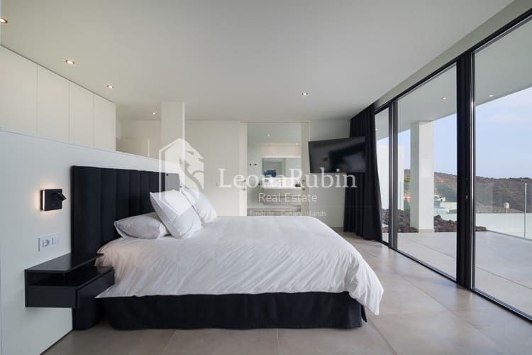 4 soveværelse Villa til salg i Roque del Conde med swimmingpool garage - € 2.995.000 (Ref: 9084405)