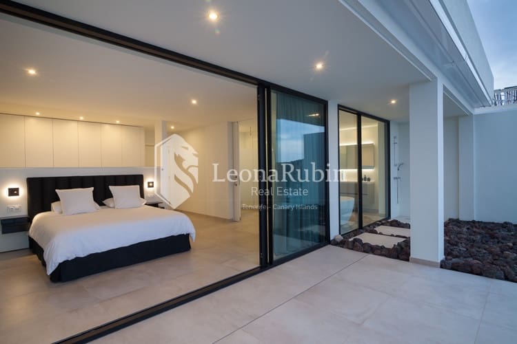 4 soveværelse Villa til salg i Roque del Conde med swimmingpool garage - € 2.995.000 (Ref: 9084405)