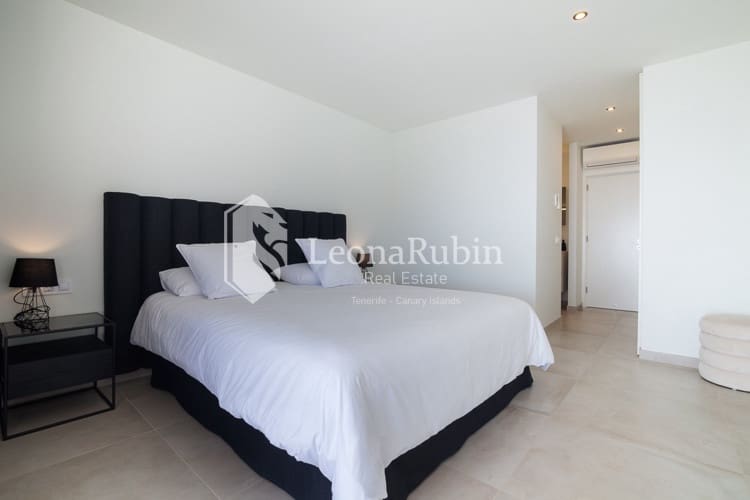 4 soveværelse Villa til salg i Roque del Conde med swimmingpool garage - € 2.995.000 (Ref: 9084405)