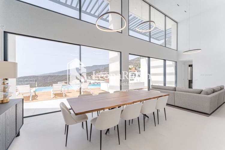 4 soveværelse Villa til salg i Roque del Conde med swimmingpool garage - € 2.775.000 (Ref: 9084408)