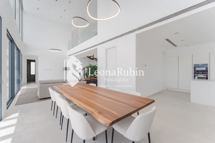 4 soveværelse Villa til salg i Roque del Conde med swimmingpool garage - € 2.775.000 (Ref: 9084408)