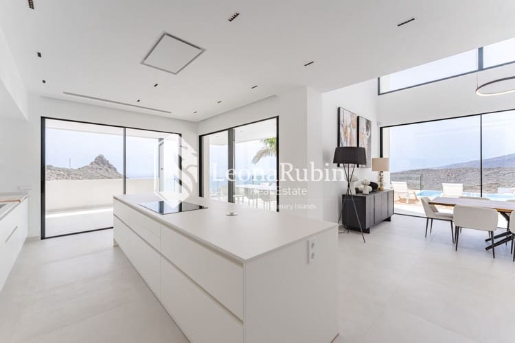 4 soveværelse Villa til salg i Roque del Conde med swimmingpool garage - € 2.775.000 (Ref: 9084408)