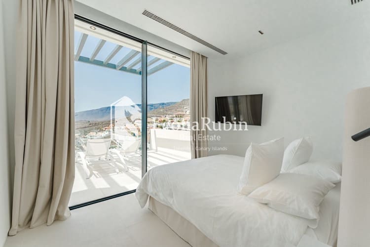 4 soveværelse Villa til salg i Roque del Conde med swimmingpool garage - € 2.775.000 (Ref: 9084408)