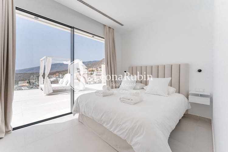 4 soveværelse Villa til salg i Roque del Conde med swimmingpool garage - € 2.775.000 (Ref: 9084408)