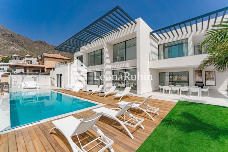 4 soveværelse Villa til salg i Roque del Conde med swimmingpool garage - € 2.775.000 (Ref: 9084408)