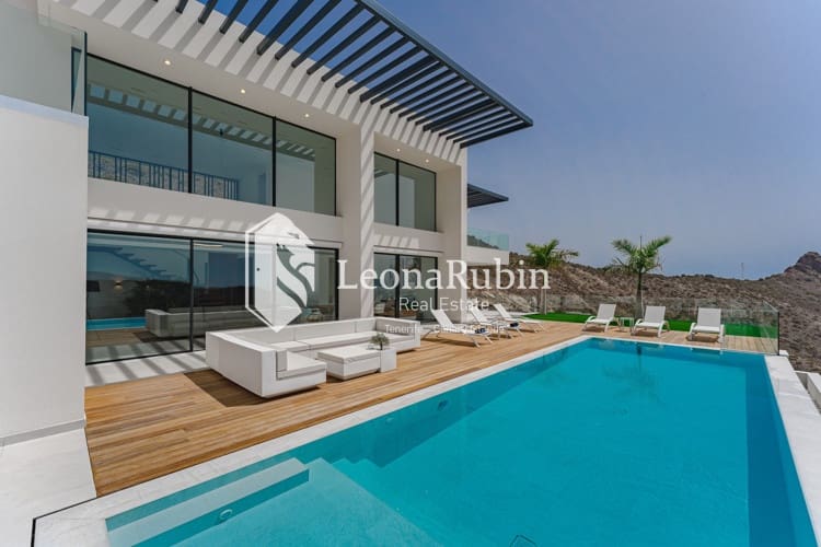 4 soveværelse Villa til salg i Roque del Conde med swimmingpool garage - € 2.775.000 (Ref: 9084408)