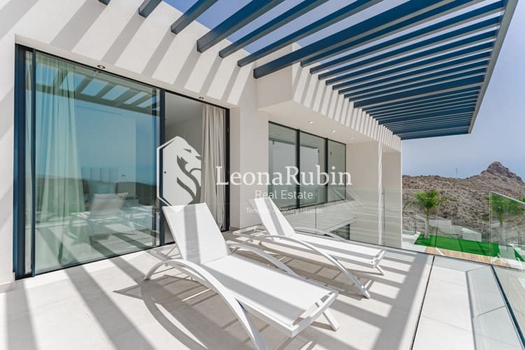 4 soveværelse Villa til salg i Roque del Conde med swimmingpool garage - € 2.775.000 (Ref: 9084408)