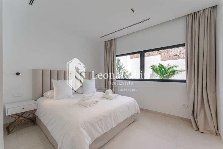 4 soveværelse Villa til salg i Roque del Conde med swimmingpool garage - € 2.775.000 (Ref: 9084408)