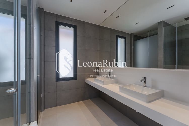 4 soveværelse Villa til salg i Roque del Conde med swimmingpool garage - € 2.775.000 (Ref: 9084408)