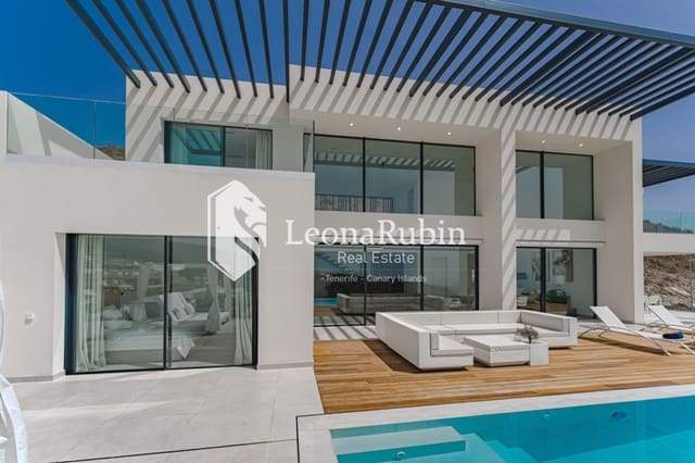 Chalet de 4 habitaciones en Roque del Conde, Adeje en venta con piscina garaje - 2.775.000 € (Ref: 9084408)