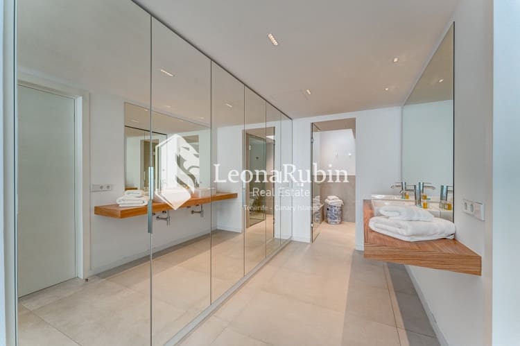 2 soveværelse Penthouse til salg i Los Gigantes med swimmingpool - € 1.345.000 (Ref: 9532740)