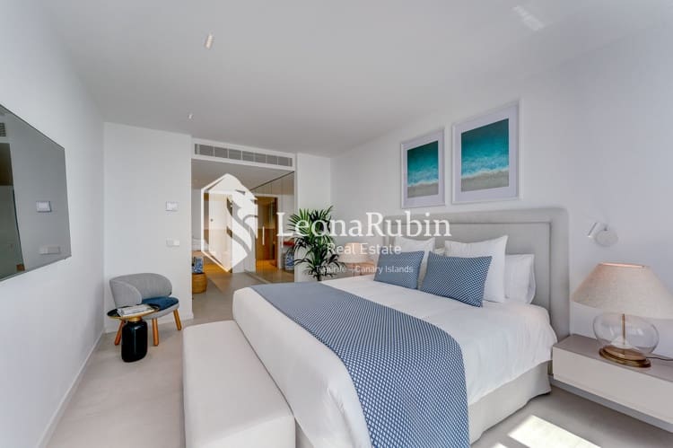 2 soveværelse Penthouse til salg i Los Gigantes med swimmingpool - € 1.345.000 (Ref: 9532740)