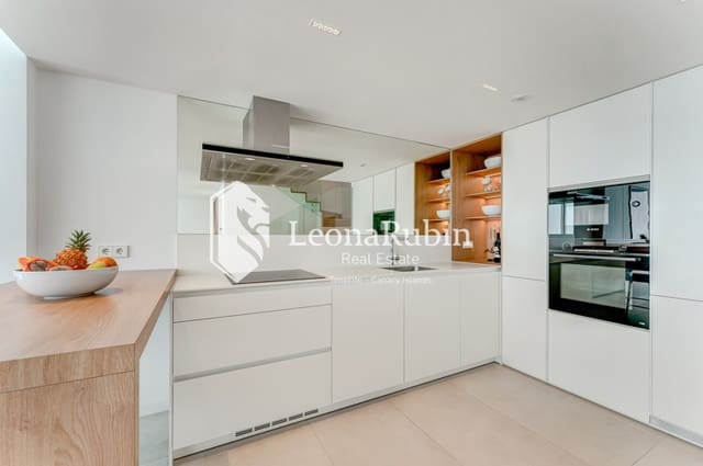 2 soveværelse Penthouse til salg i Los Gigantes, Santiago del Teide med swimmingpool - € 1.345.000 (Ref: 9532740)