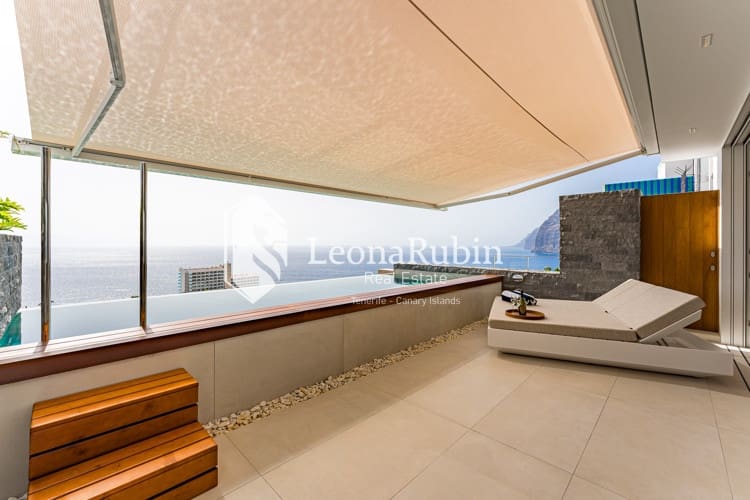 2 soveværelse Penthouse til salg i Los Gigantes med swimmingpool - € 1.345.000 (Ref: 9532740)