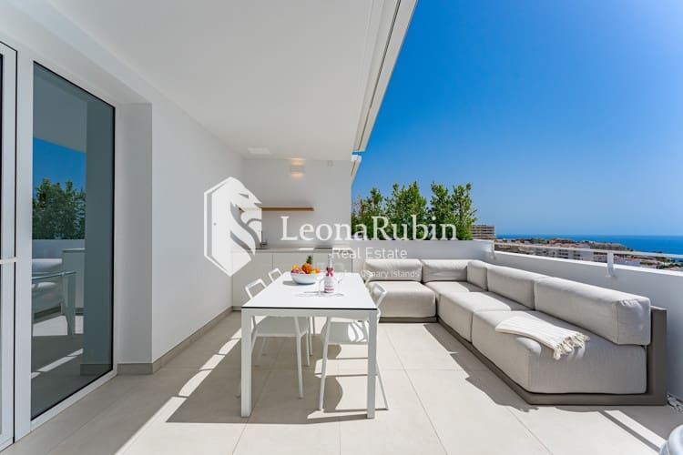 2 soveværelse Penthouse til salg i Los Gigantes med swimmingpool - € 1.345.000 (Ref: 9532740)