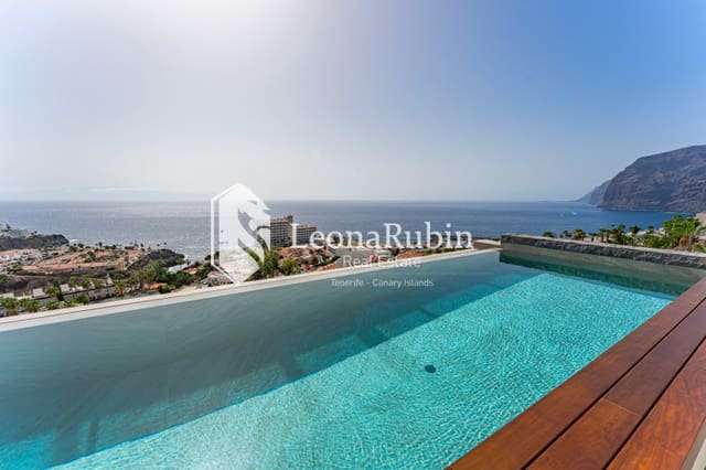 2 soveværelse Penthouse til salg i Los Gigantes, Santiago del Teide med swimmingpool - € 1.345.000 (Ref: 9532740)