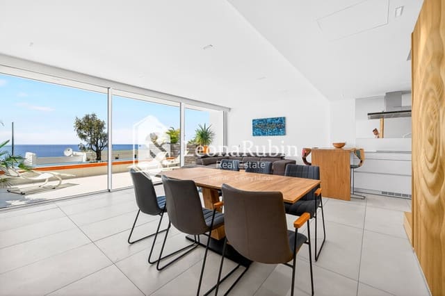 2 soverom Leilighet til salgs i Los Gigantes, Santiago del Teide med svømmebasseng garasje - € 995 000 (Ref: 9834591)