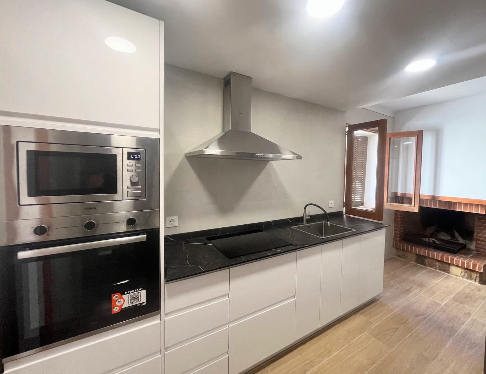 4 bedroom Flat for rent in Cala Millor - € 2,500 (Ref: 10100750)