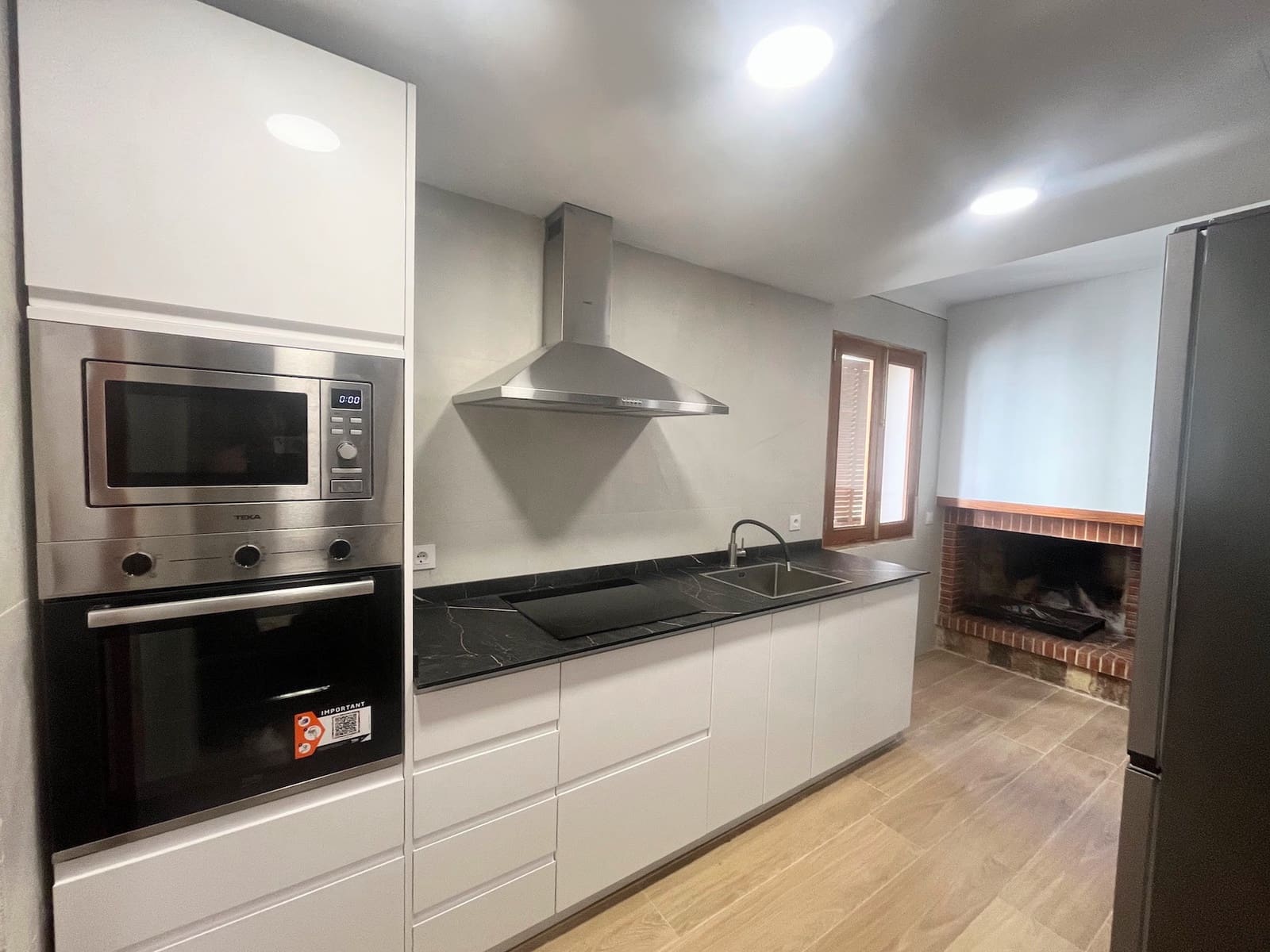 4 bedroom Flat for rent in Cala Millor - € 2,500 (Ref: 10100750)