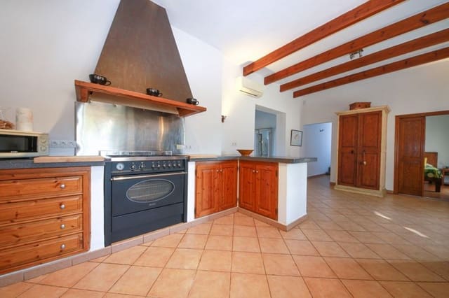 5 soveværelse Finca/Landehus til salg i Cala Murada, Manacor - € 1.750.000 (Ref: 7805093)