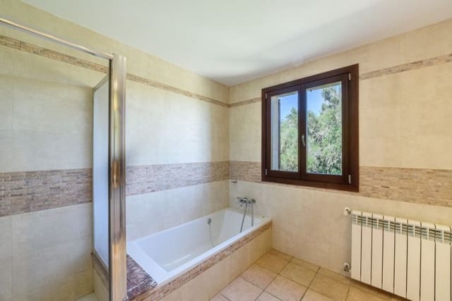 4 bedroom Finca/Country House for sale in Manacor - € 1,200,000 (Ref: 8018176)