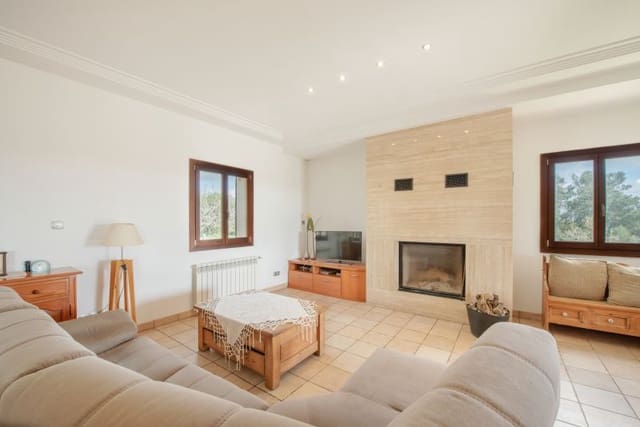 4 bedroom Finca/Country House for sale in Manacor - € 1,200,000 (Ref: 8018176)