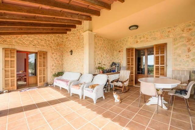 4 bedroom Finca/Country House for sale in Manacor - € 1,200,000 (Ref: 8018176)
