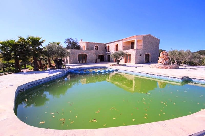 9 soverom Villa til salgs i Arta - € 3 000 000 (Ref: 8546442)