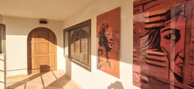 6 bedroom Villa for sale in Cala Ratjada, Capdepera - € 2,200,000 (Ref: 8598587)