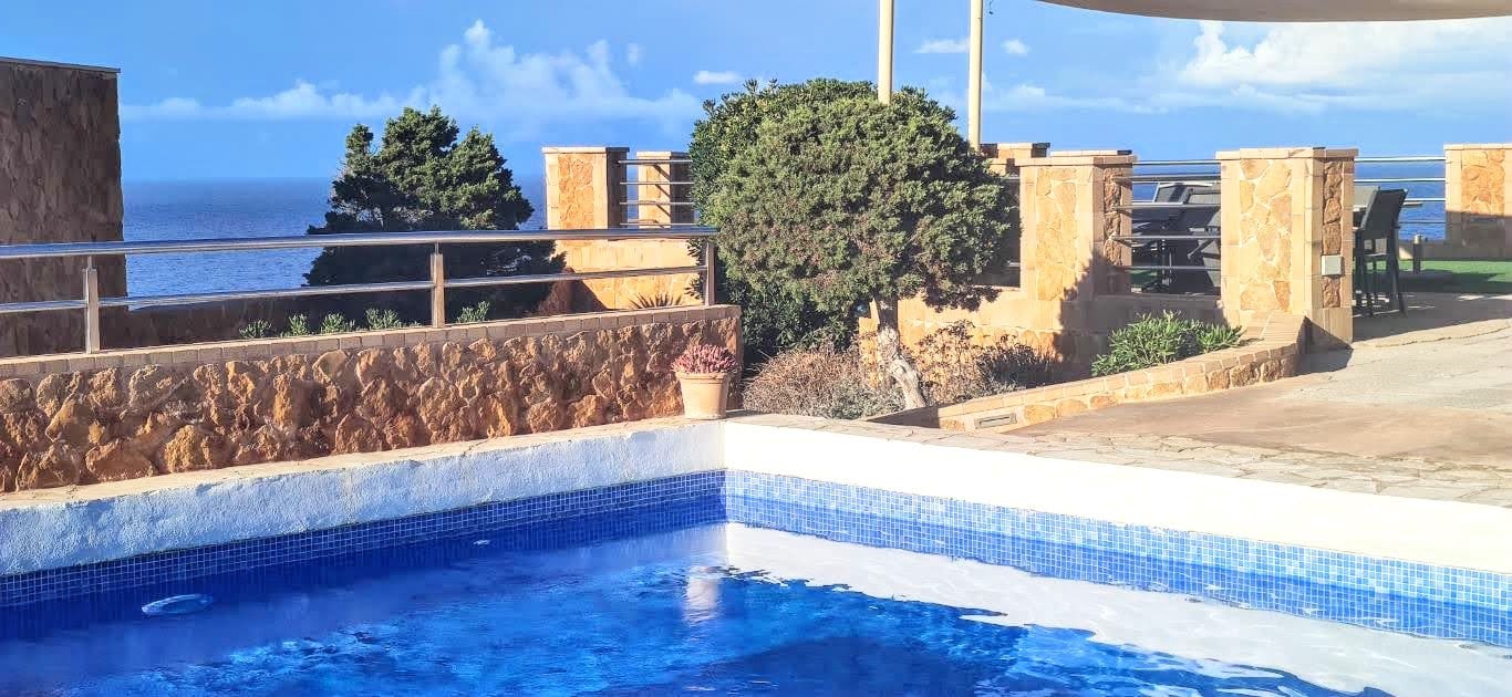 6 slaapkamer Villa te koop in Cala Ratjada - € 2.200.000 (Ref: 8598587)