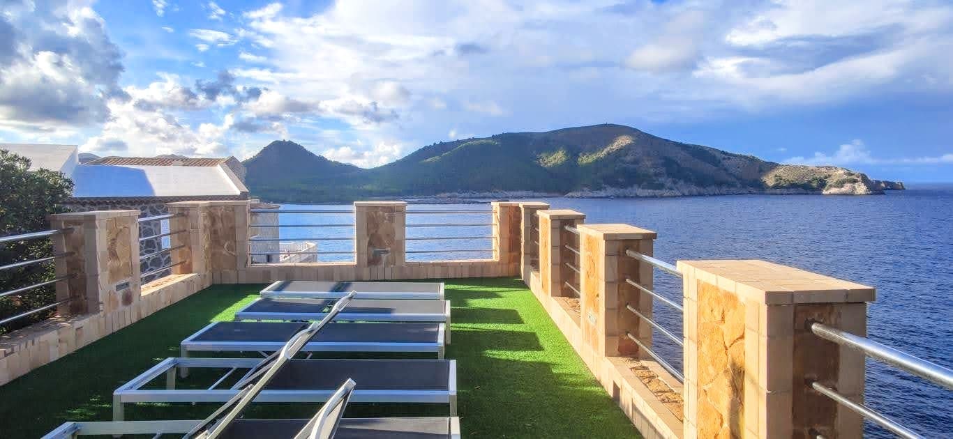 6 slaapkamer Villa te koop in Cala Ratjada - € 2.200.000 (Ref: 8598587)