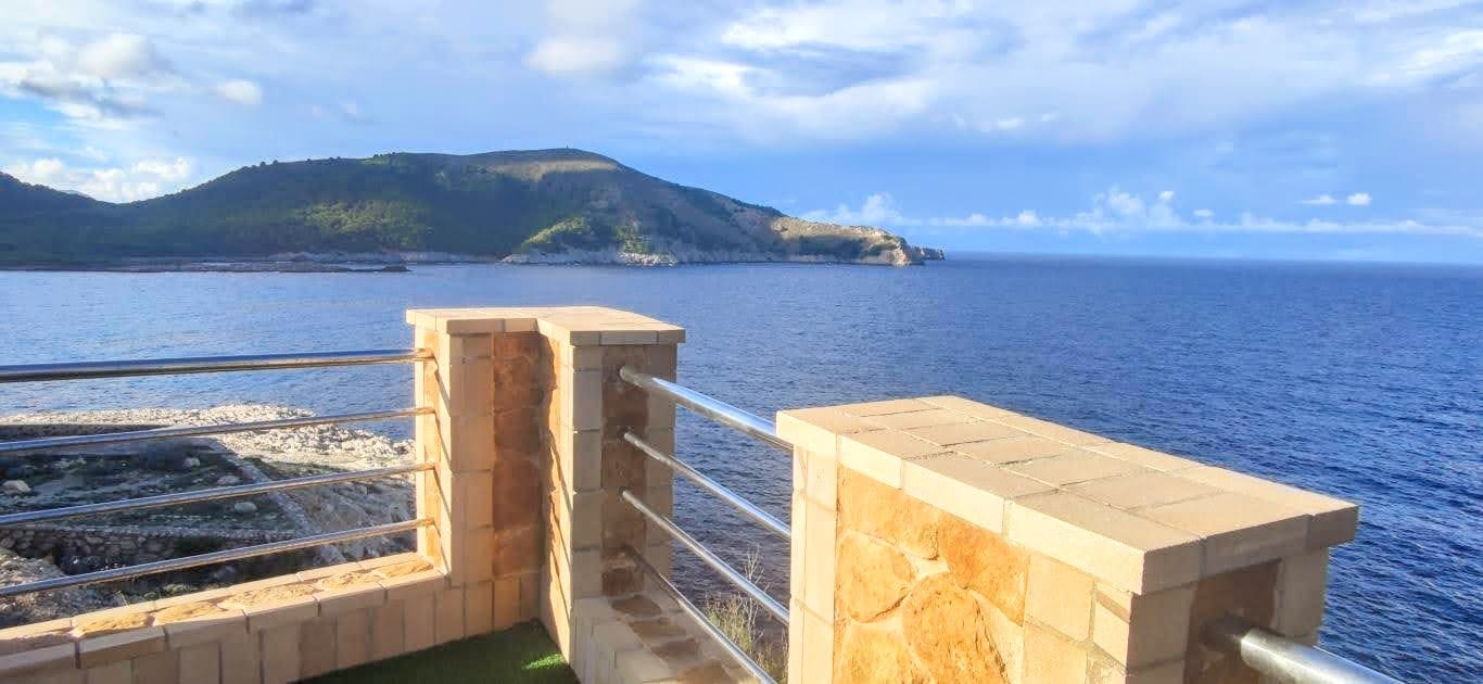 6 slaapkamer Villa te koop in Cala Ratjada - € 2.200.000 (Ref: 8598587)