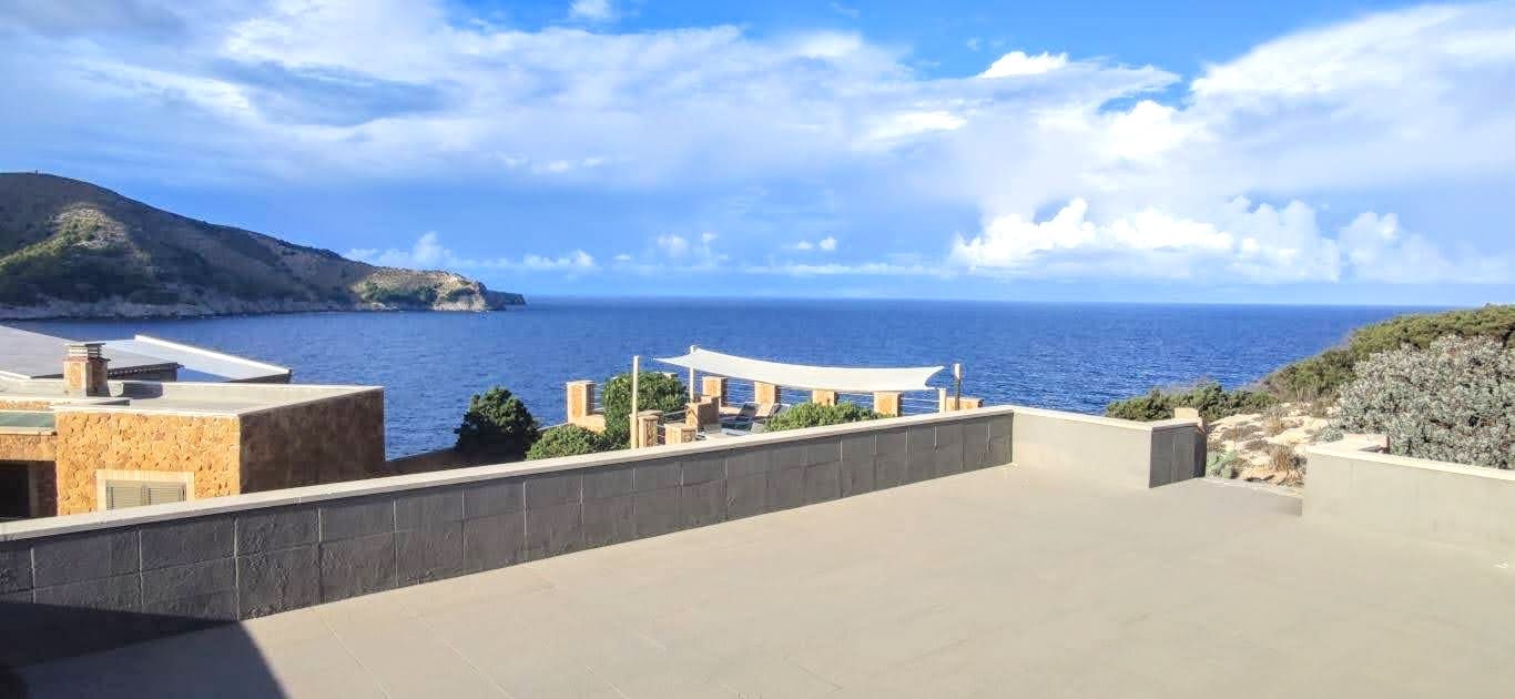 6 slaapkamer Villa te koop in Cala Ratjada - € 2.200.000 (Ref: 8598587)