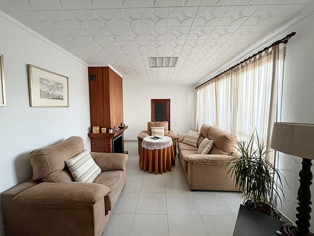 4 soverom Rekkehus til salgs i Sant Llorenc des Cardassar med garasje - € 850 000 (Ref: 9525734)