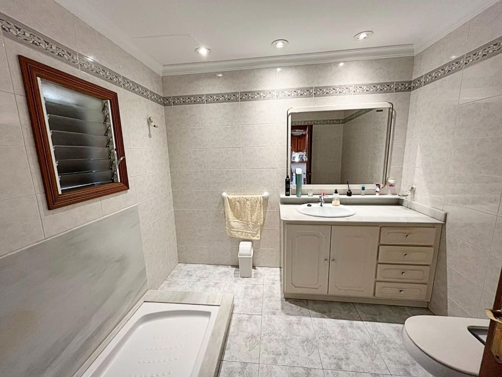 4 soverom Rekkehus til salgs i Sant Llorenc des Cardassar med garasje - € 850 000 (Ref: 9525734)